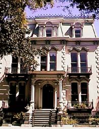 The Hamilton Turner Inn. Copyright Terry Zinn.