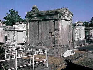 A classic New Orleans crypt. Copyright Terry Zinn.