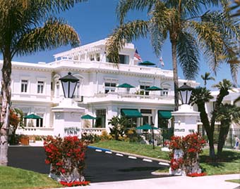 The Glorietta Bay Inn, Coronado. Copyright Howard Hian