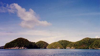 The view from a kayak heading through the Rock Islands. Copyright: Jennifer Hile.