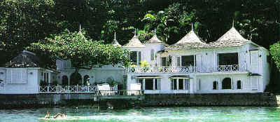 Copyright Crystal Cove Villa - used with permission.