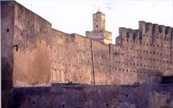 A proud mosque protected by the medina's ancient walls. Copyright: Victoria Brooks, 1999.
